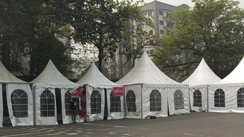 সকলের দৃষ্টি মানিক মিয়া এভিনিউয়ে